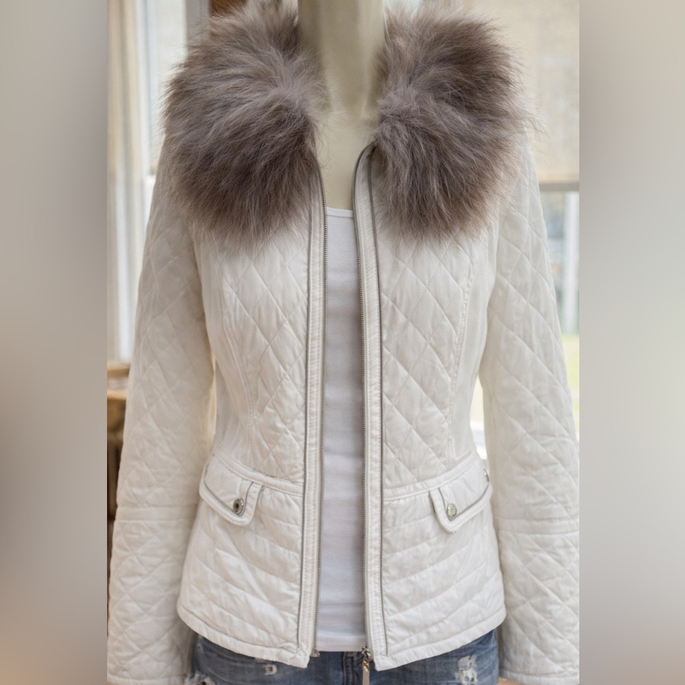 White House Black Market Winter White Jacket/Coat with Removable Faux Fur Collar - Picture 2 of 13